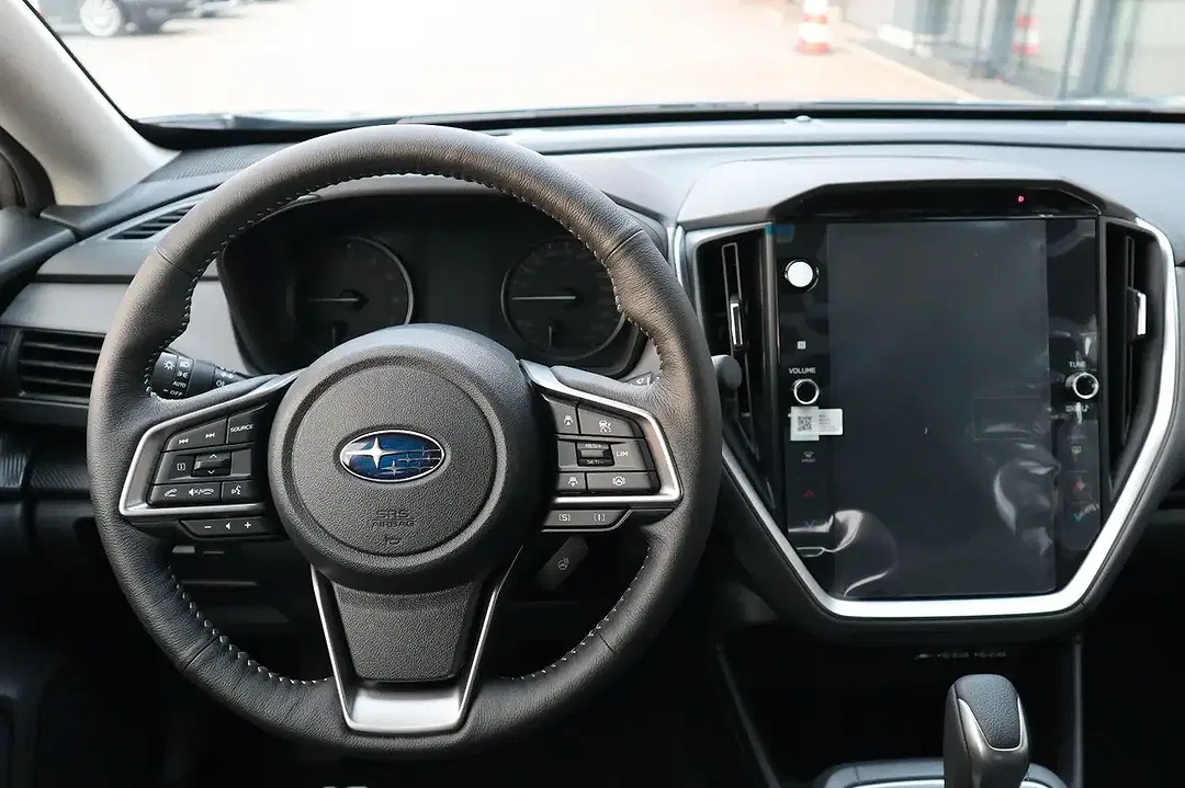 Subaru Crosstrek - Thumbnail 15