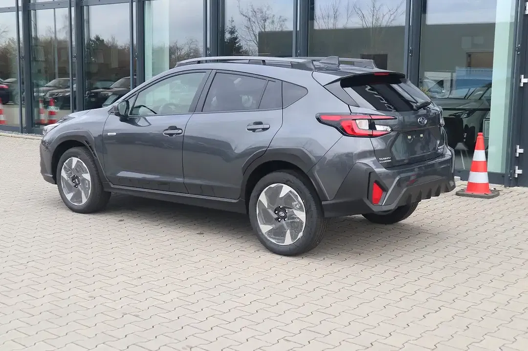 Subaru Crosstrek - Thumbnail 6