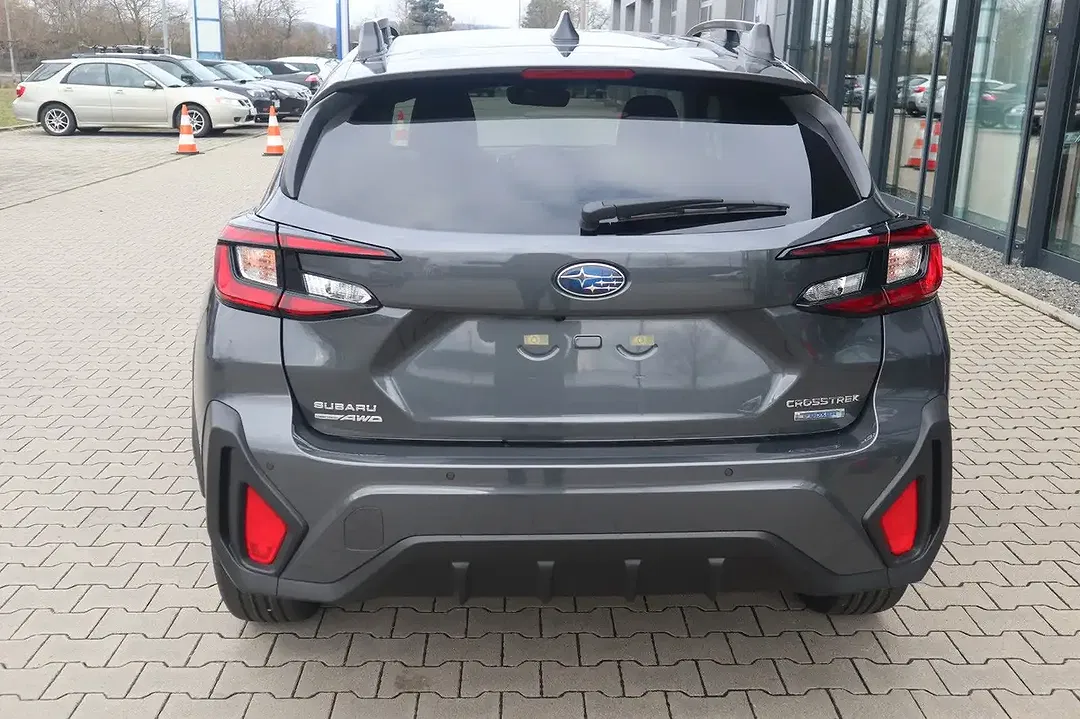 Subaru Crosstrek - Thumbnail 7