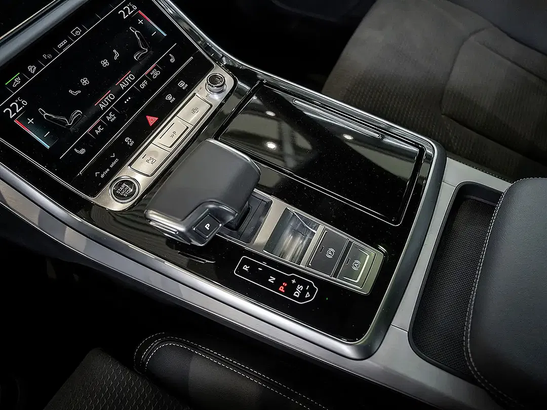 Audi Q8 - Thumbnail 8