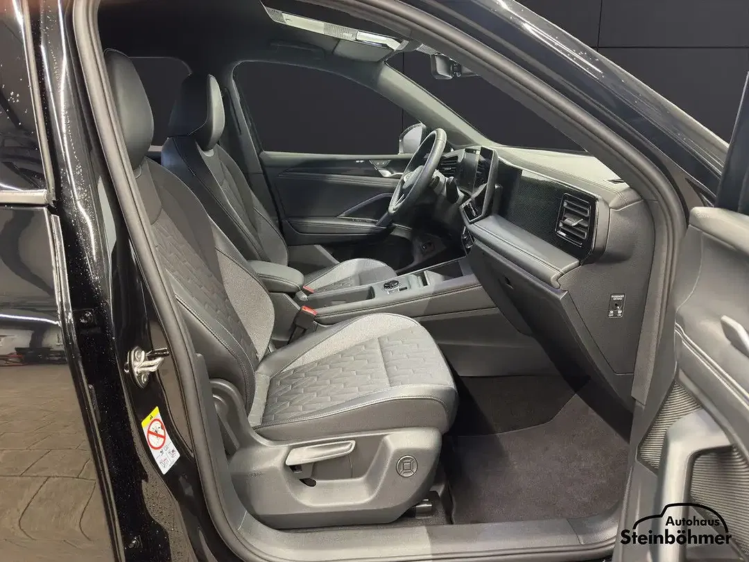 Volkswagen Tiguan - Thumbnail 13