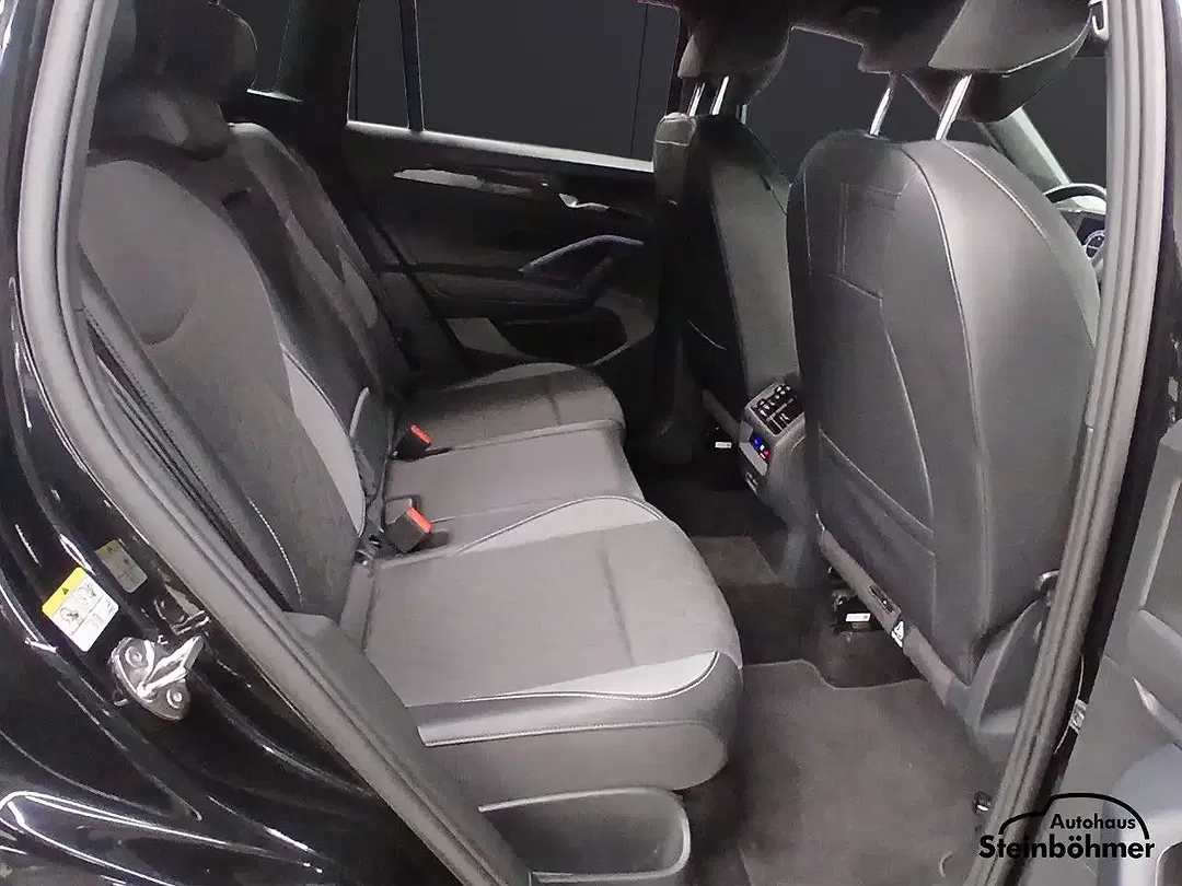 Volkswagen Tiguan - Thumbnail 14