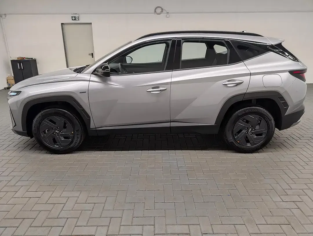 Hyundai TUCSON - Thumbnail 2