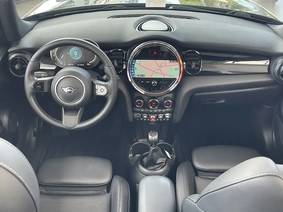 MINI One Cabrio - Thumbnail 10