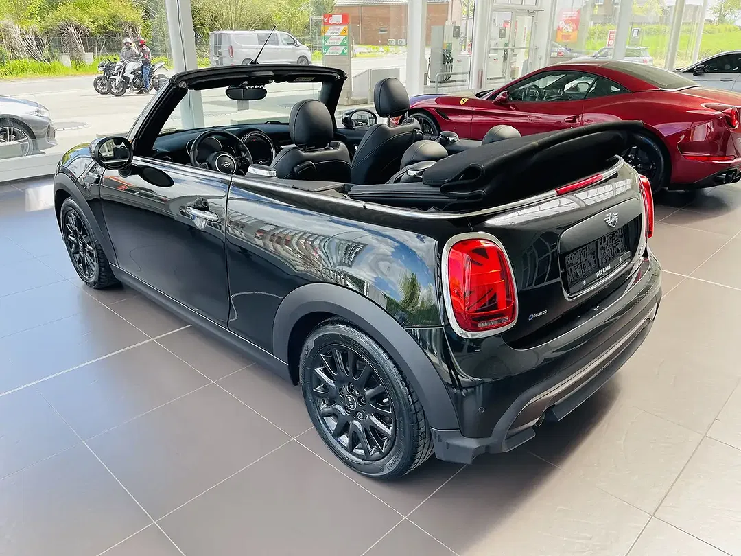 MINI One Cabrio - Thumbnail 8