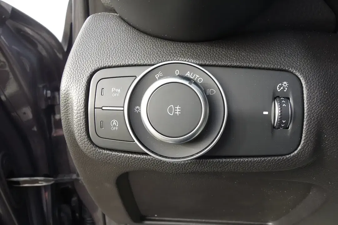 Alfa Romeo Giulia - Thumbnail 10