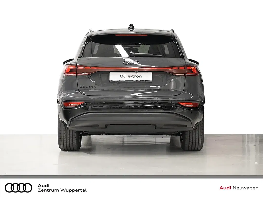 Audi Q6 e-tron - Thumbnail 4