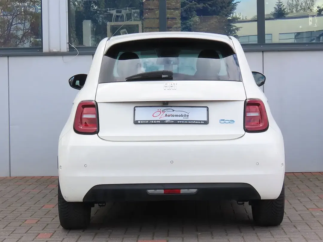 Fiat 500e - Thumbnail 7