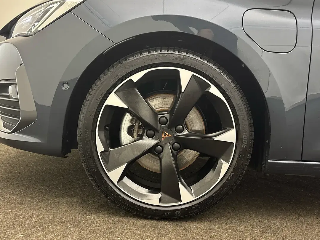 CUPRA Leon - Thumbnail 6