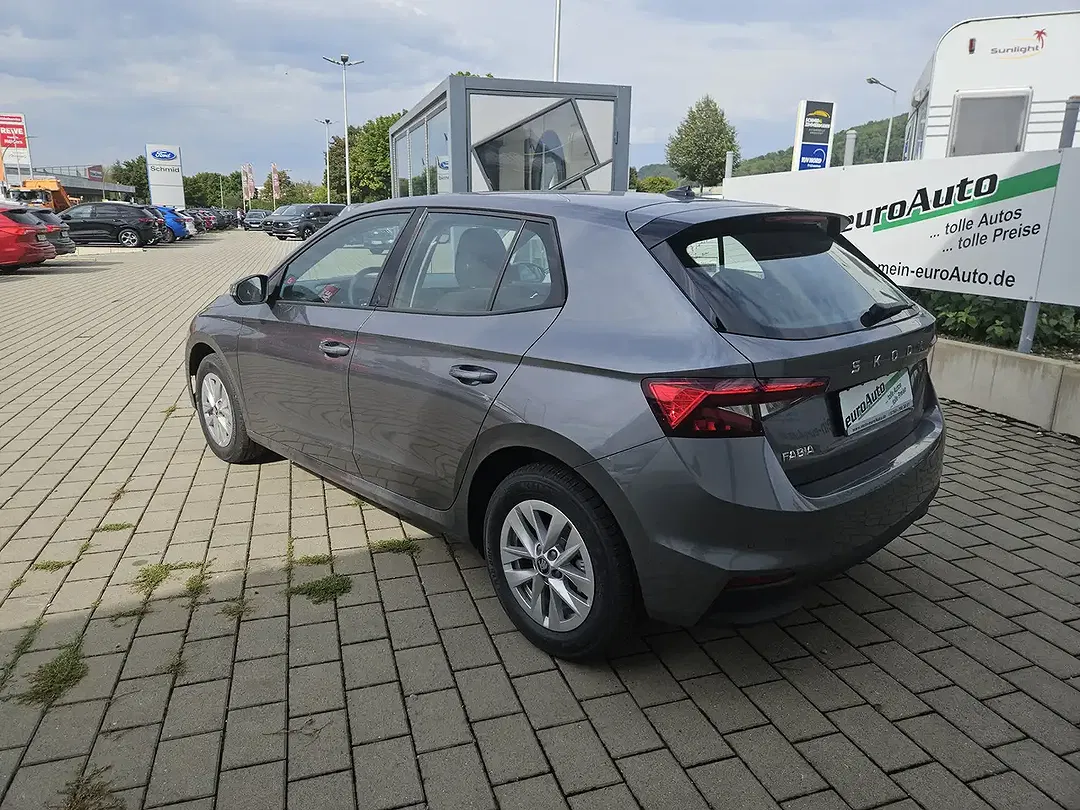 Skoda Fabia - Thumbnail 3