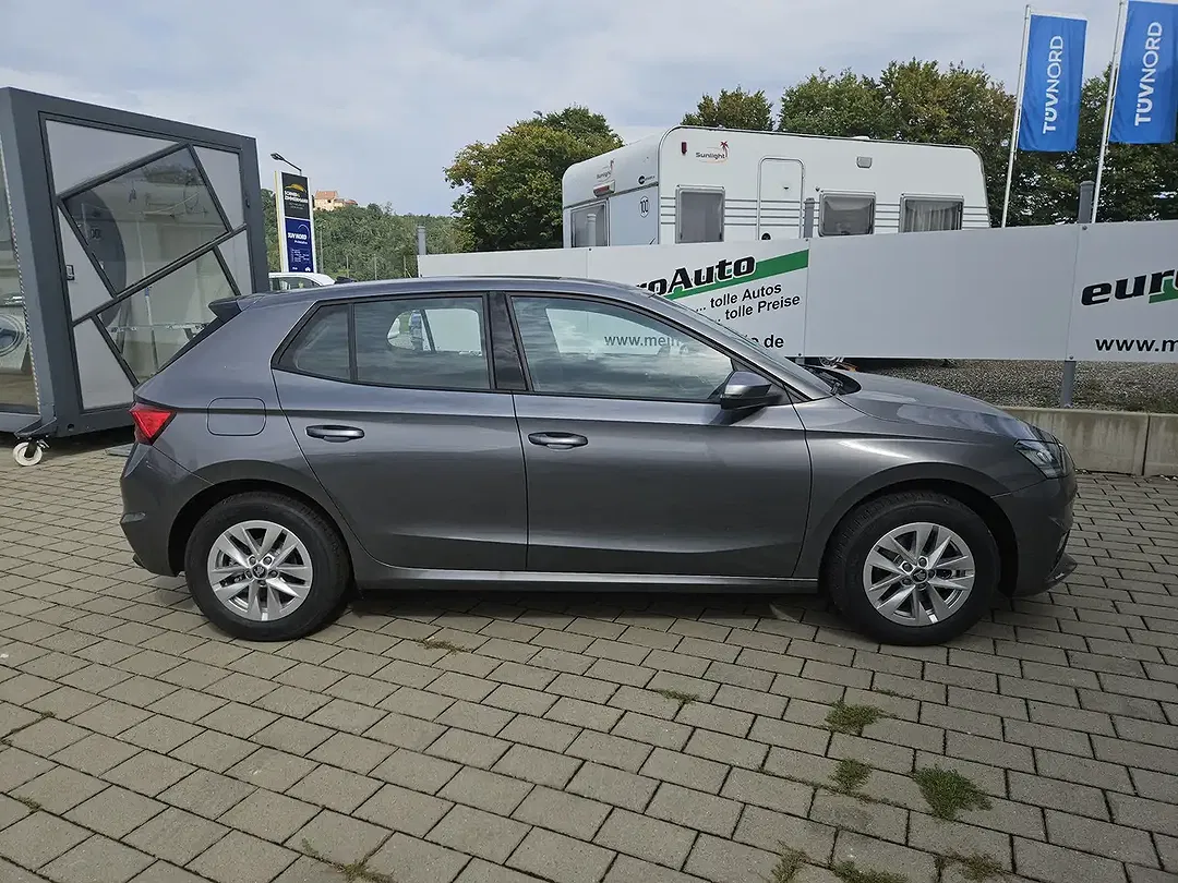 Skoda Fabia - Thumbnail 6