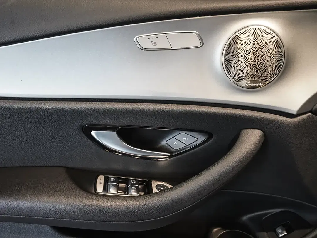 Mercedes-Benz E 220 - Thumbnail 15