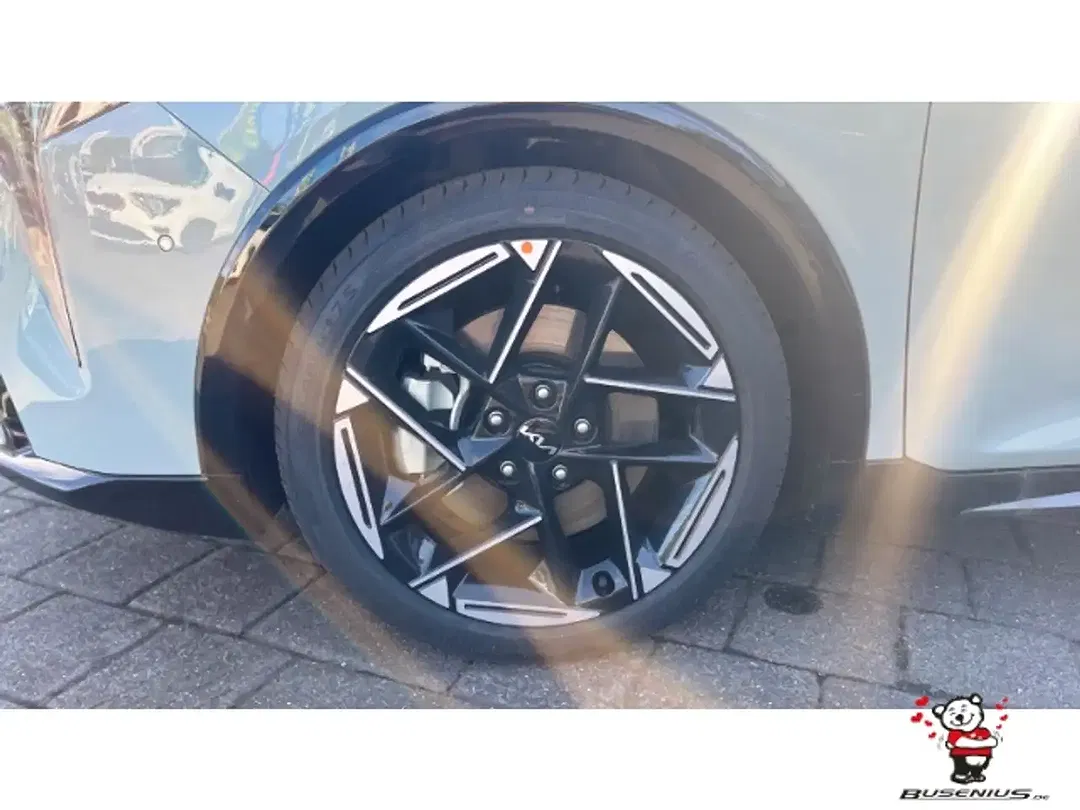 Kia K4 - Thumbnail 18
