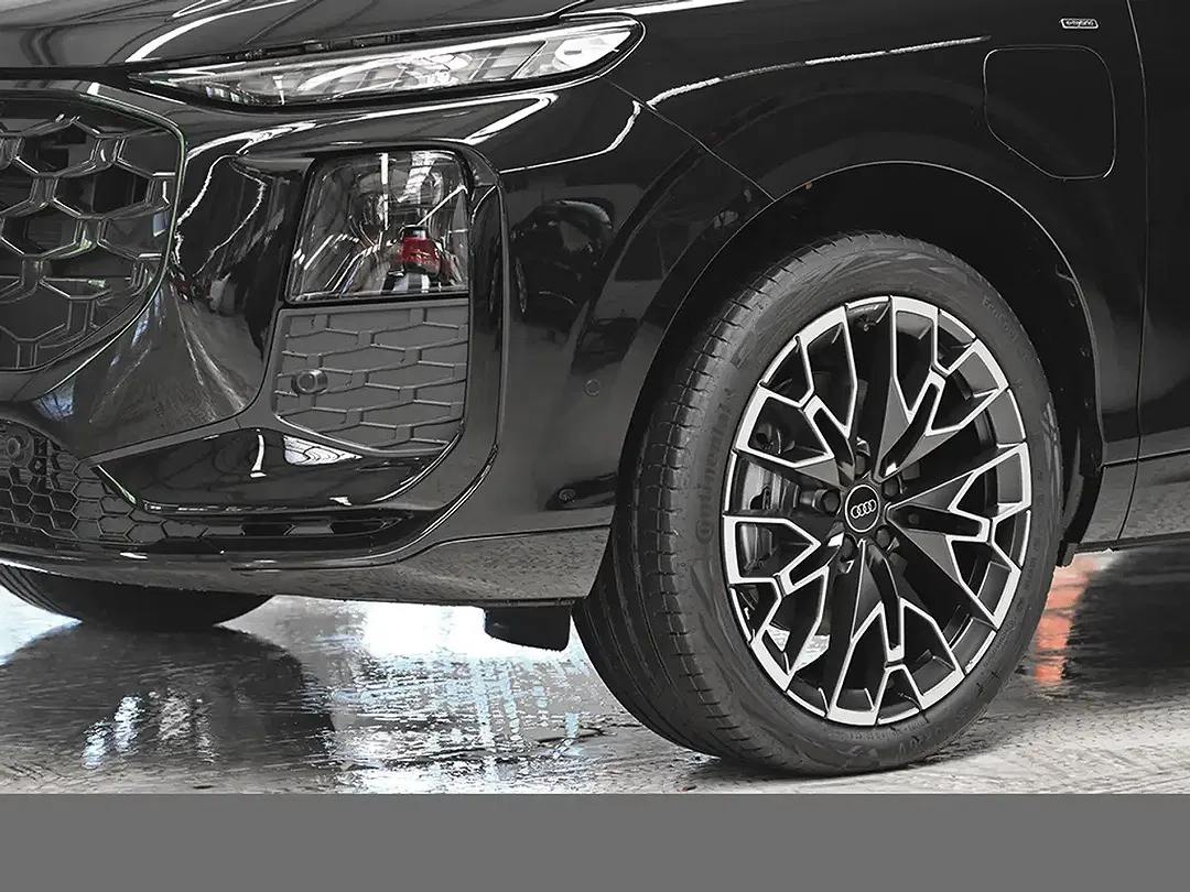 Audi Q3 - Thumbnail 5
