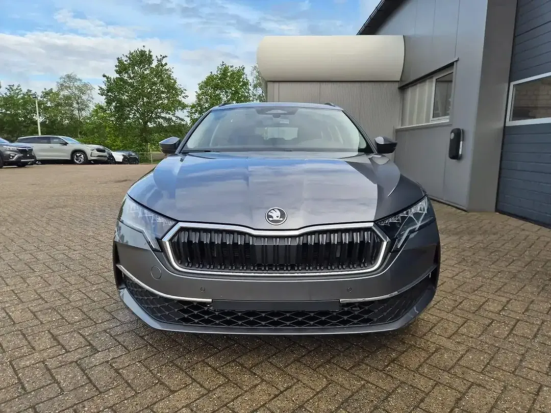 Skoda Octavia - Thumbnail 8