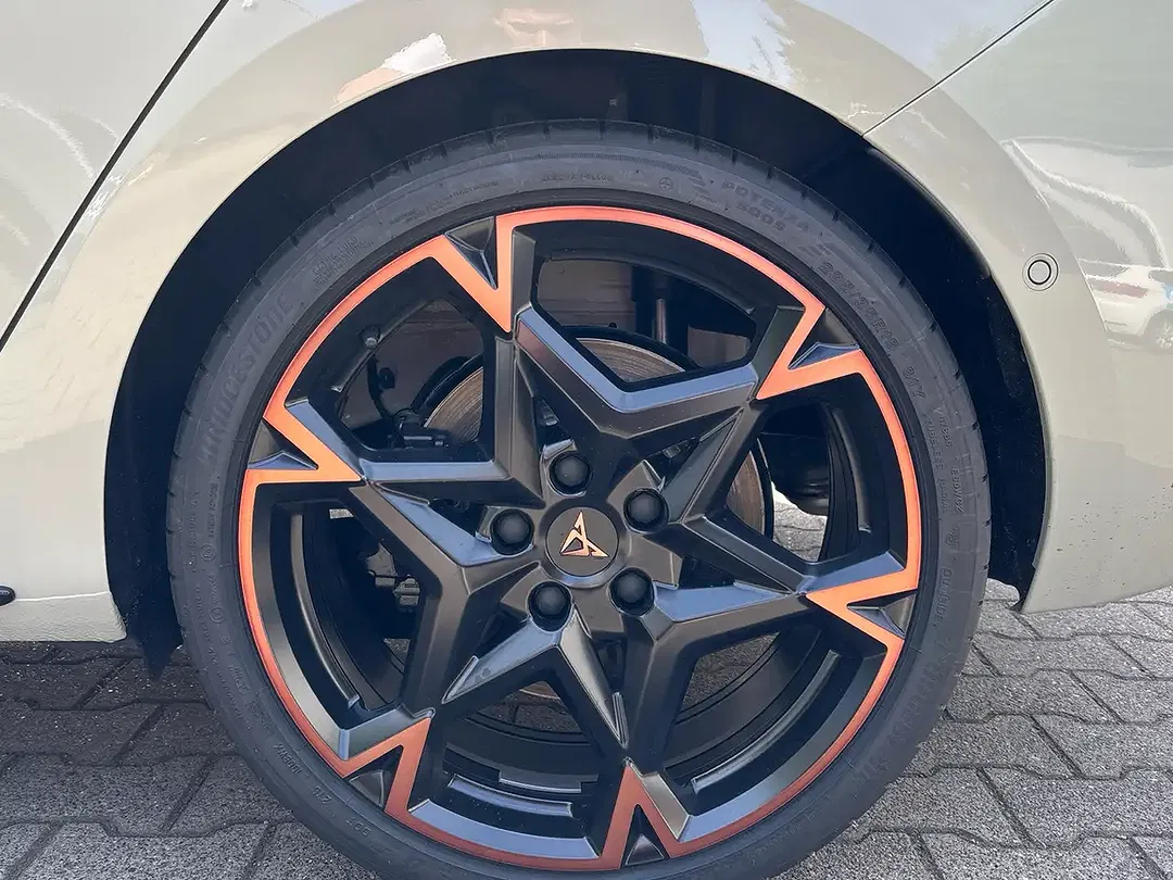 CUPRA Leon - Thumbnail 7