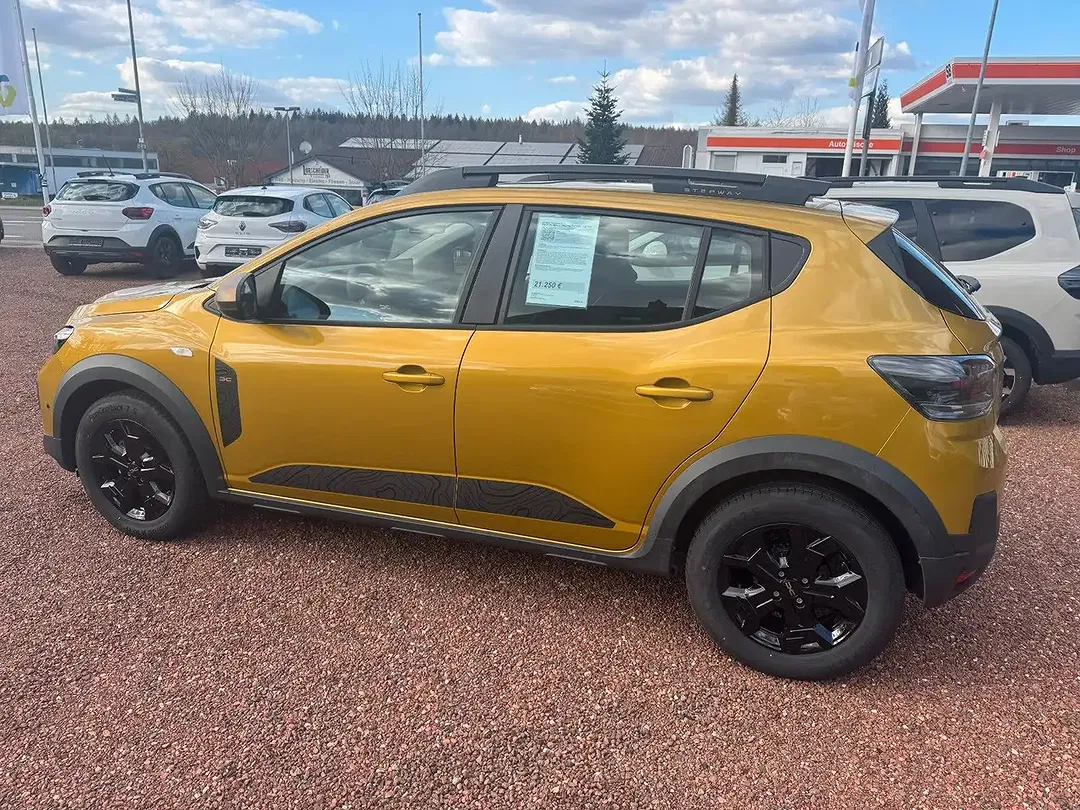 Dacia Sandero - Thumbnail 15