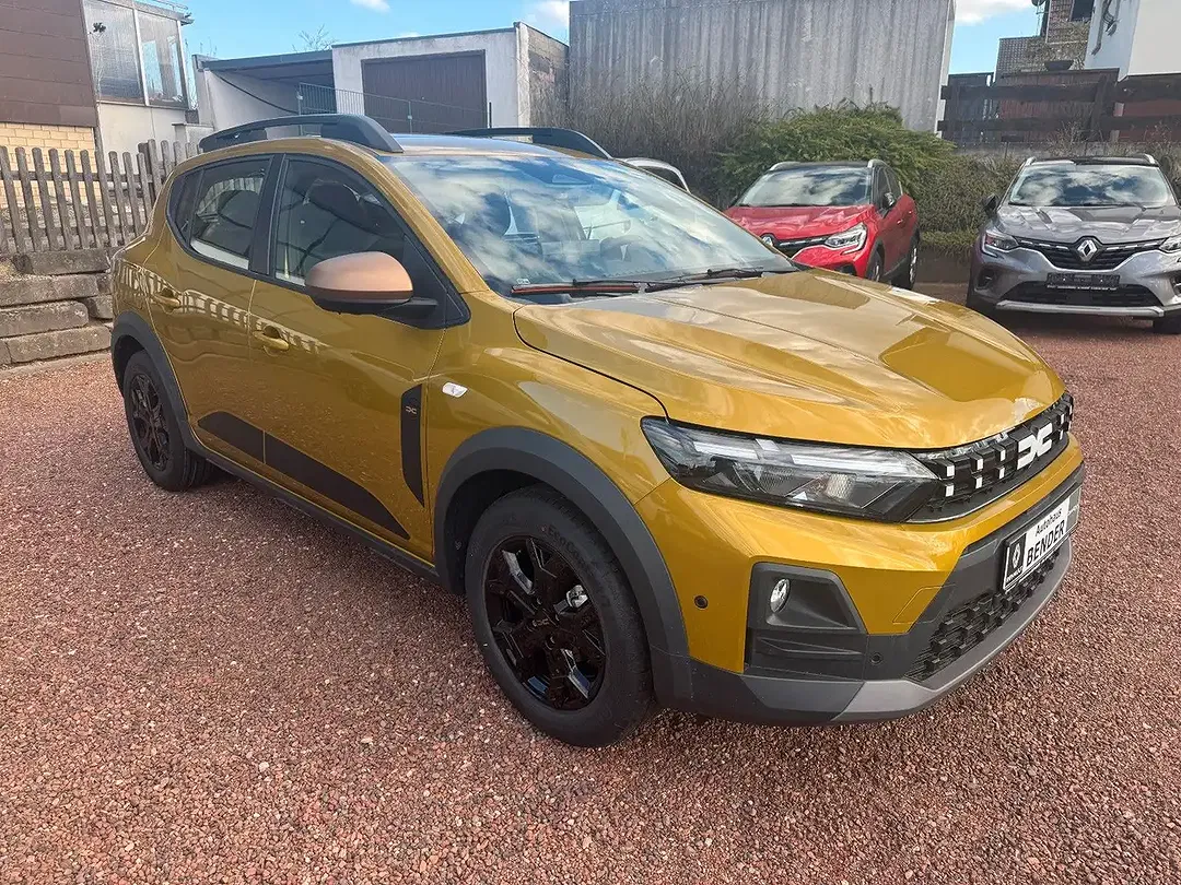Dacia Sandero - Thumbnail 3