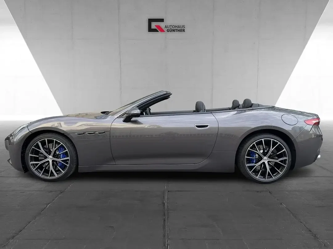 Maserati GranCabrio - Afbeelding 1