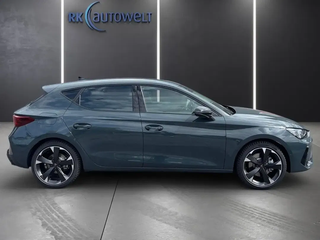CUPRA Leon - Thumbnail 3
