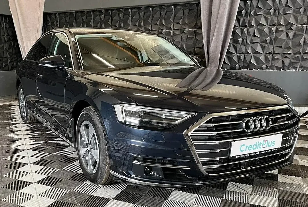 Audi A8 - Afbeelding 1
