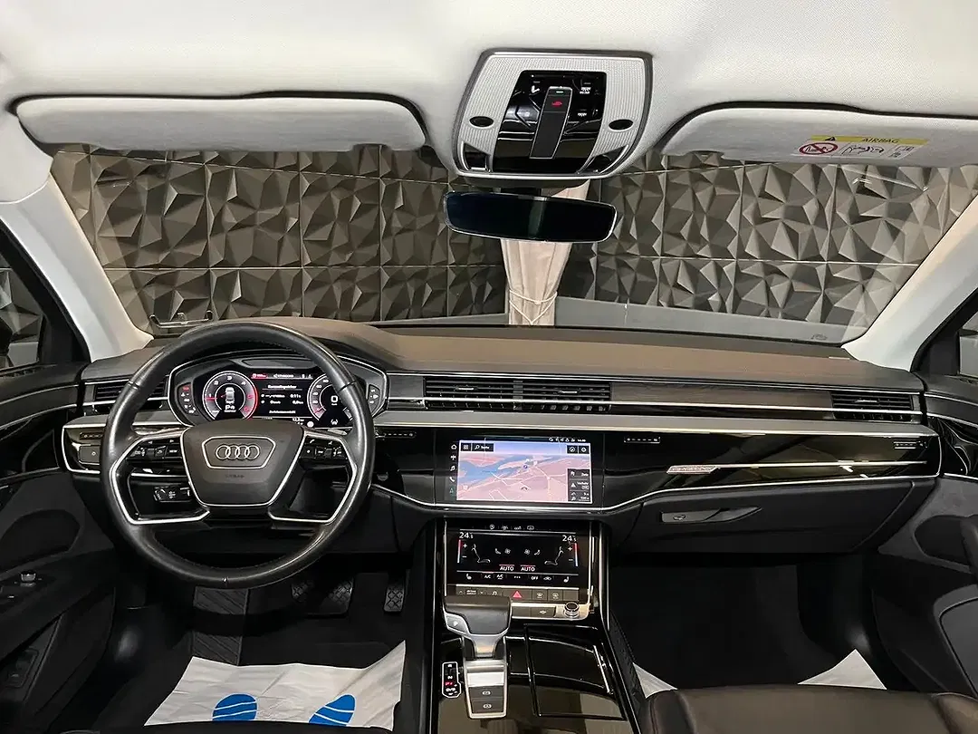 Audi A8 - Thumbnail 12