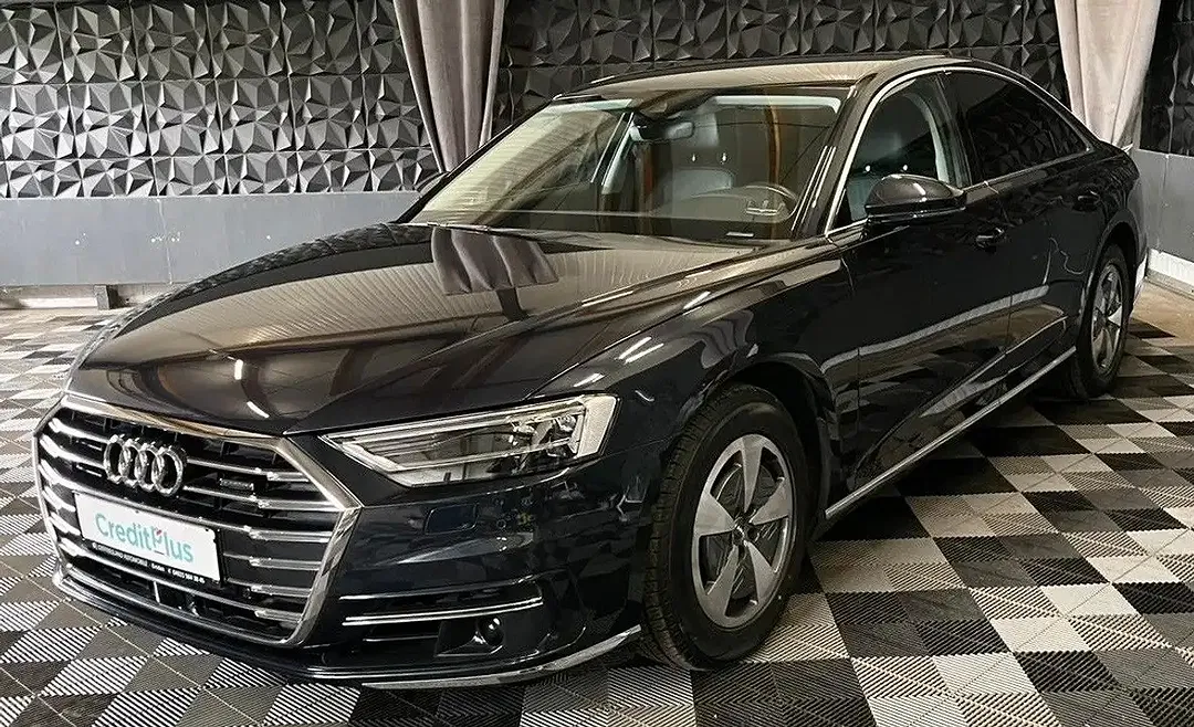 Audi A8 - Thumbnail 2