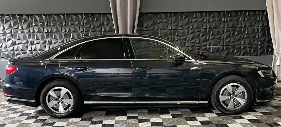 Audi A8 - Thumbnail 8