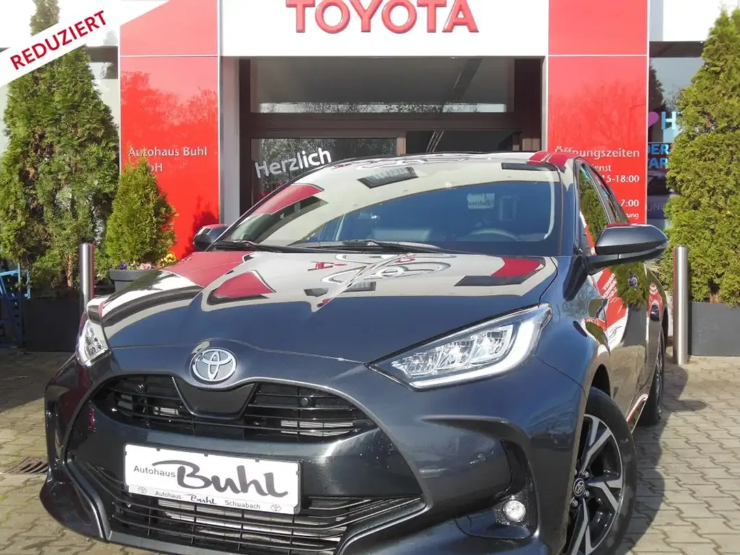 Toyota Yaris - Thumbnail 1