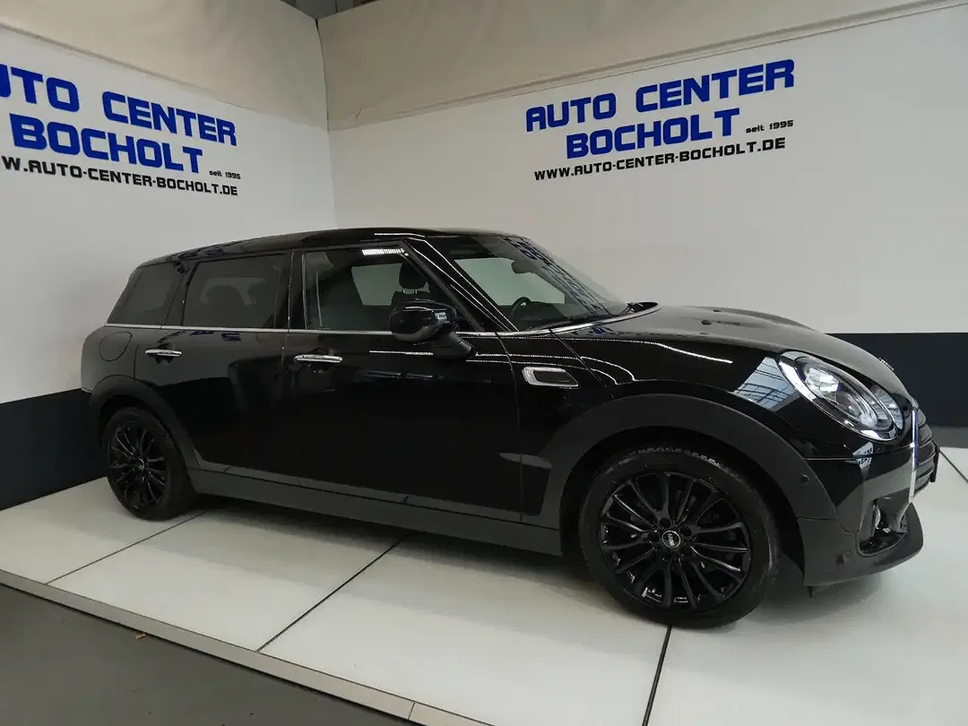 MINI Cooper Clubman - Thumbnail 4