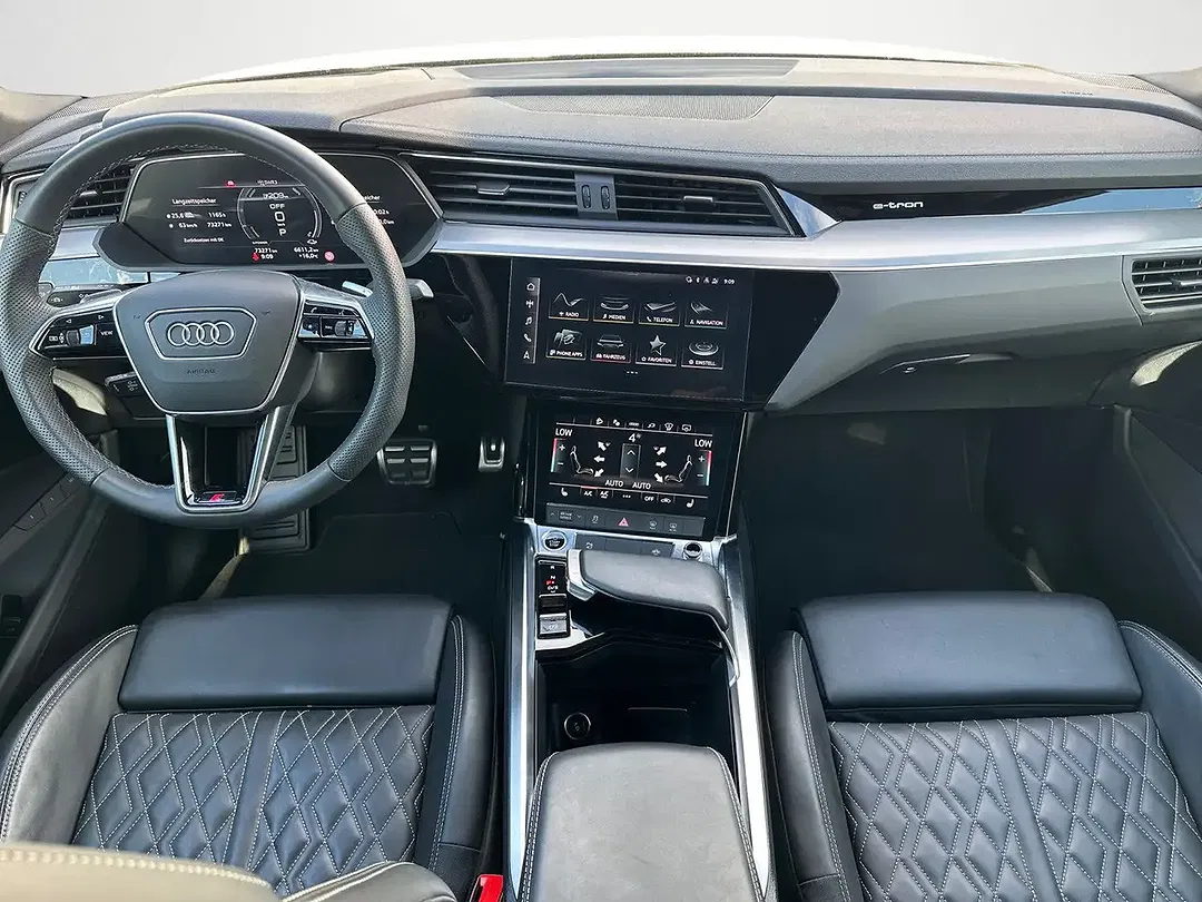 Audi Q8 - Thumbnail 10