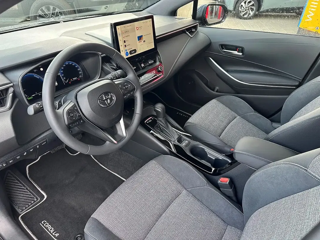 Toyota Corolla - Thumbnail 10