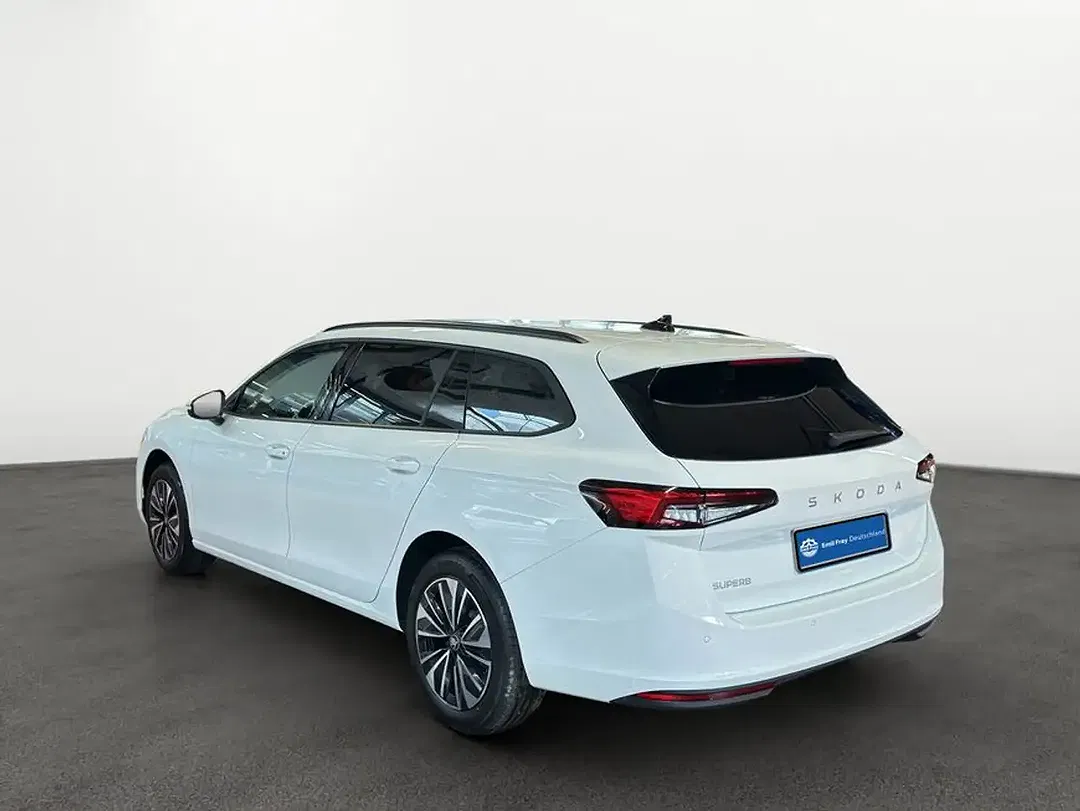 Skoda Superb - Thumbnail 3