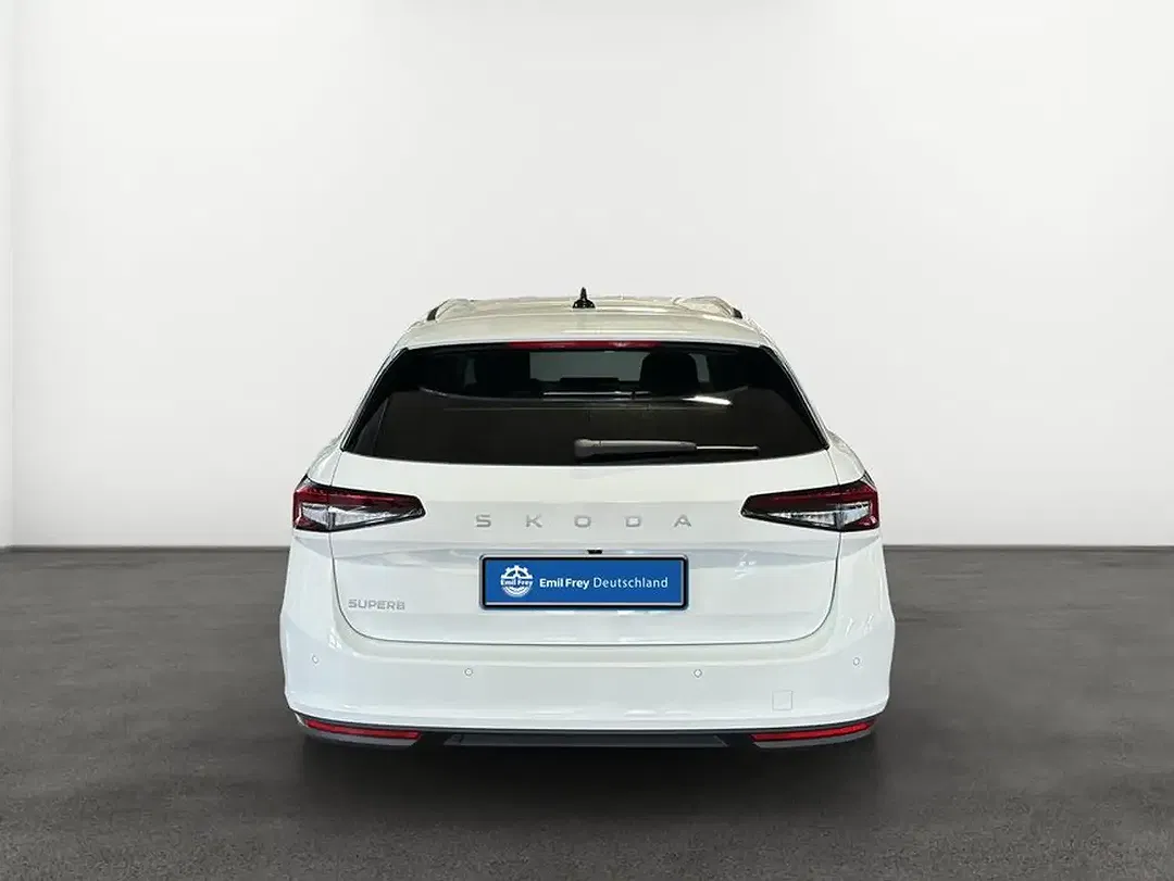 Skoda Superb - Thumbnail 4