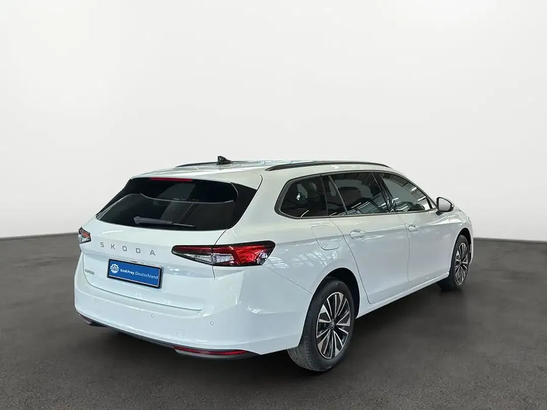 Skoda Superb - Thumbnail 6