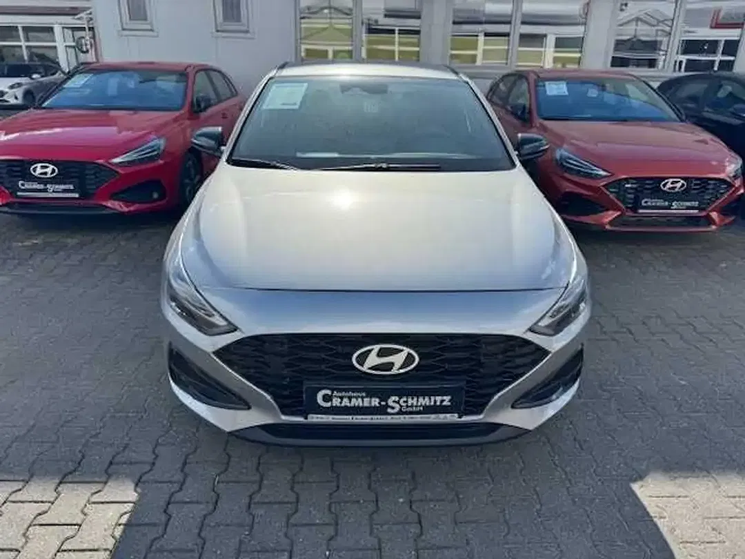 Hyundai i30 - Thumbnail 2