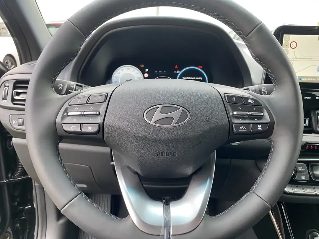 Hyundai i30 - Thumbnail 13