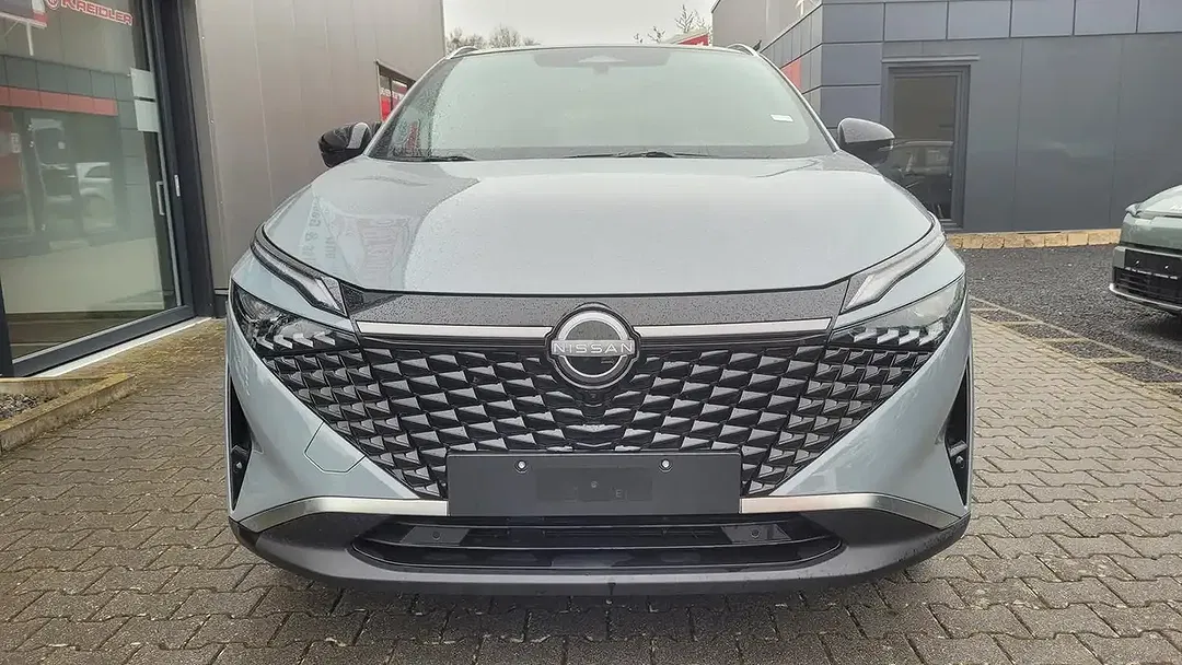 Nissan Qashqai - Thumbnail 2