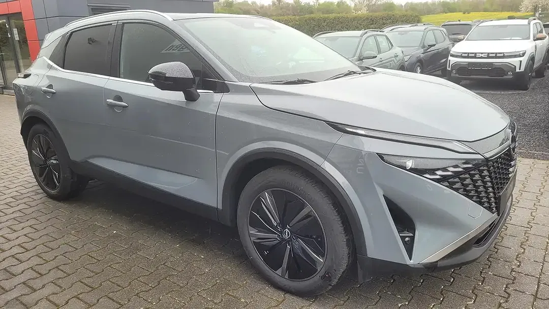 Nissan Qashqai - Thumbnail 3