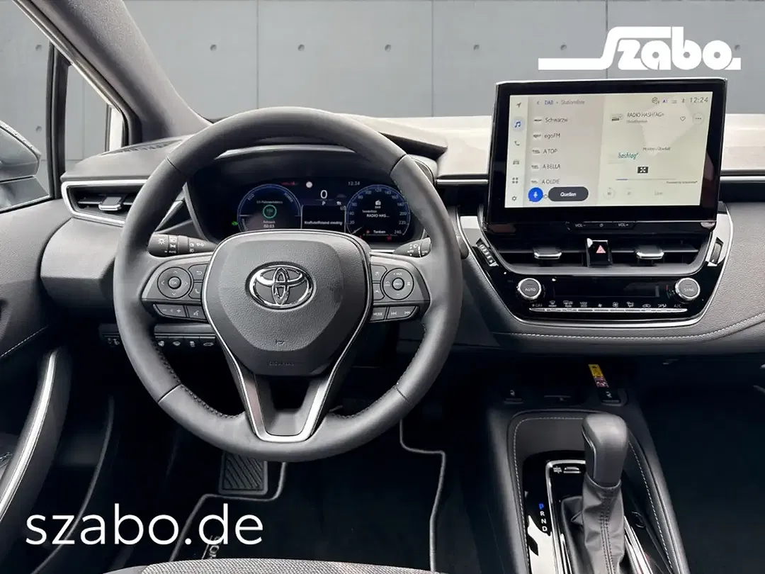 Toyota Corolla - Thumbnail 15