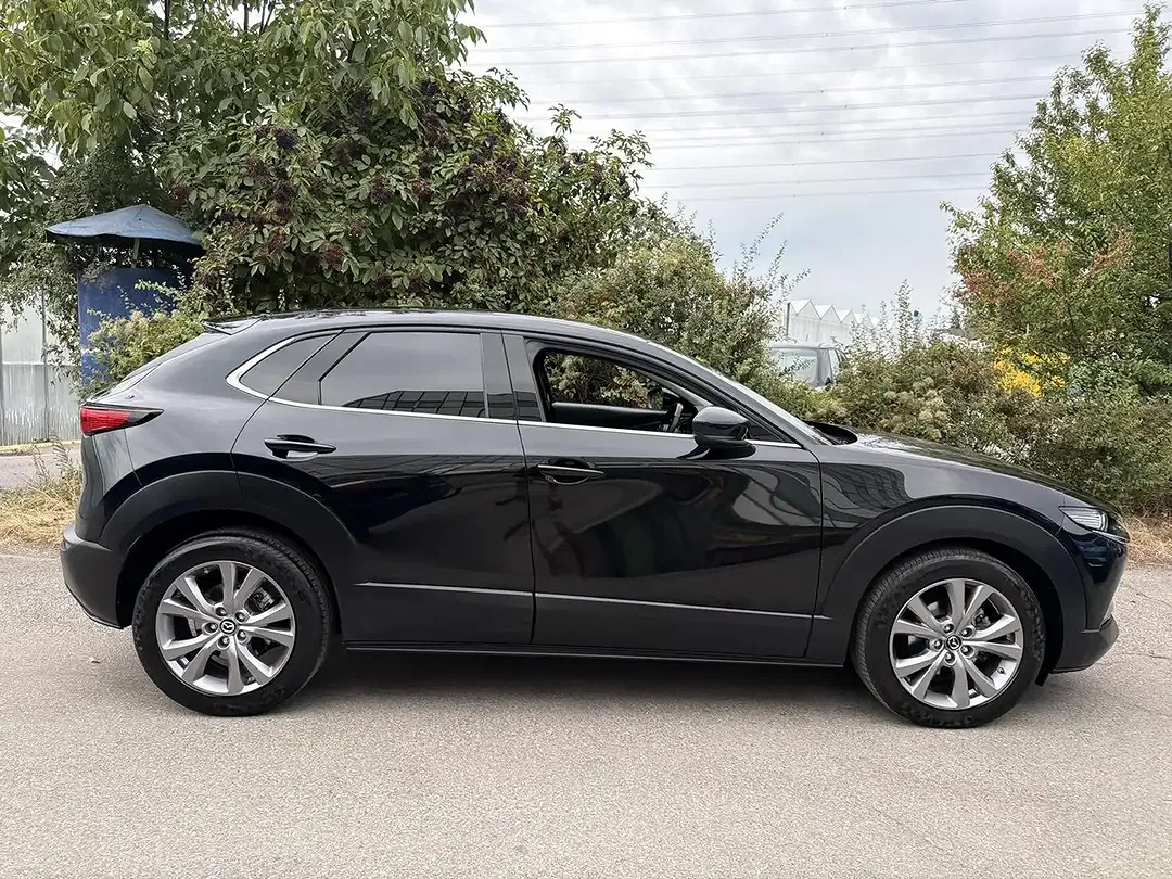 Mazda CX-30 - Thumbnail 2
