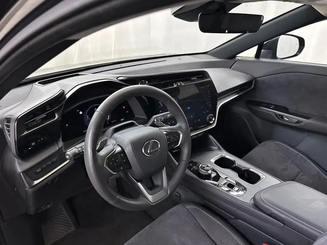 Lexus RZ - Thumbnail 18