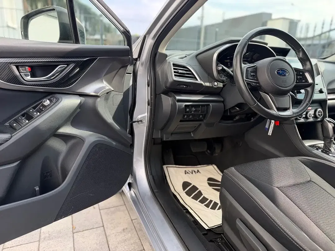 Subaru Impreza - Thumbnail 7