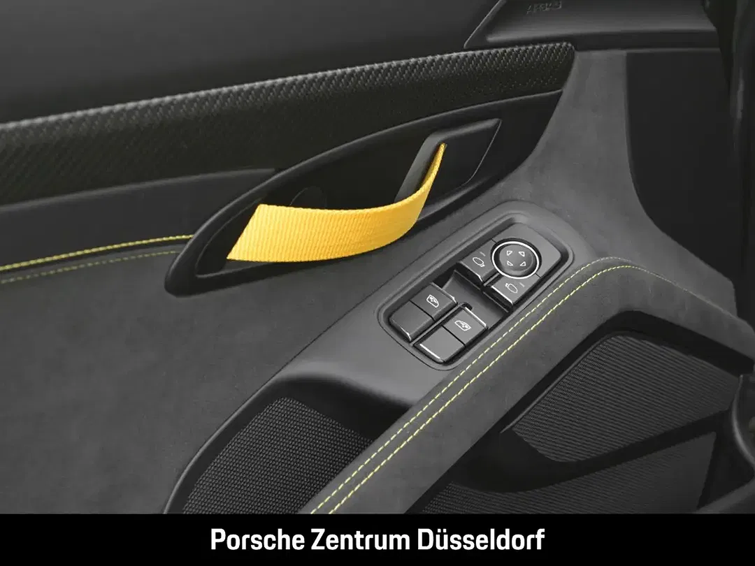 Porsche 718 Spyder - Thumbnail 13