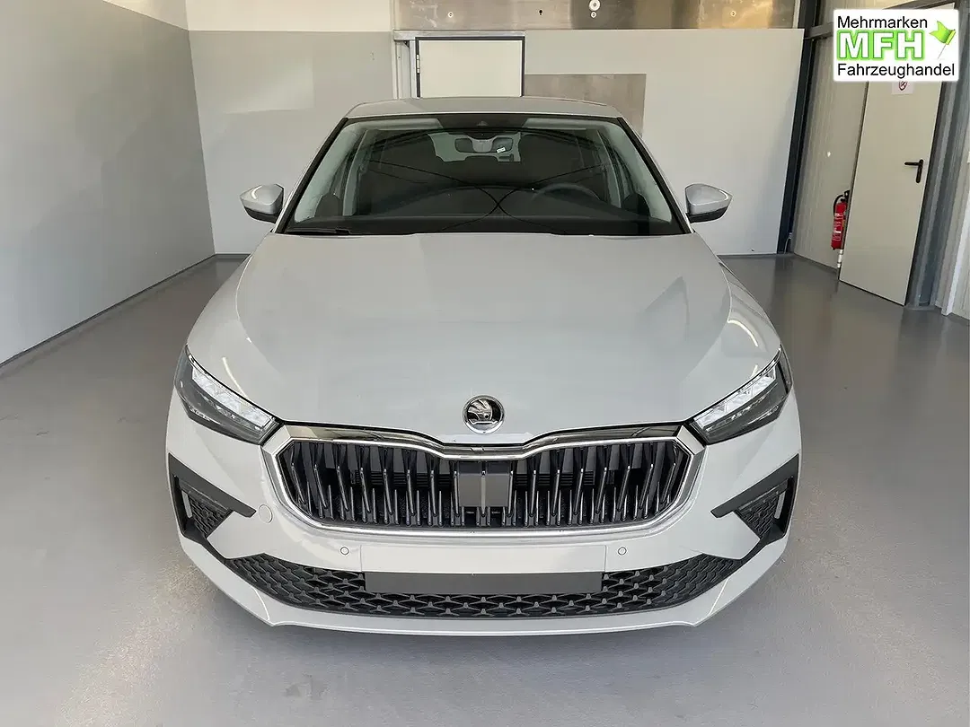 Skoda Scala - Thumbnail 2