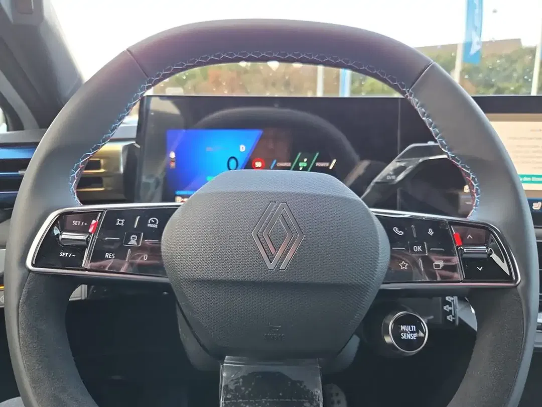 Renault Clio - Thumbnail 15