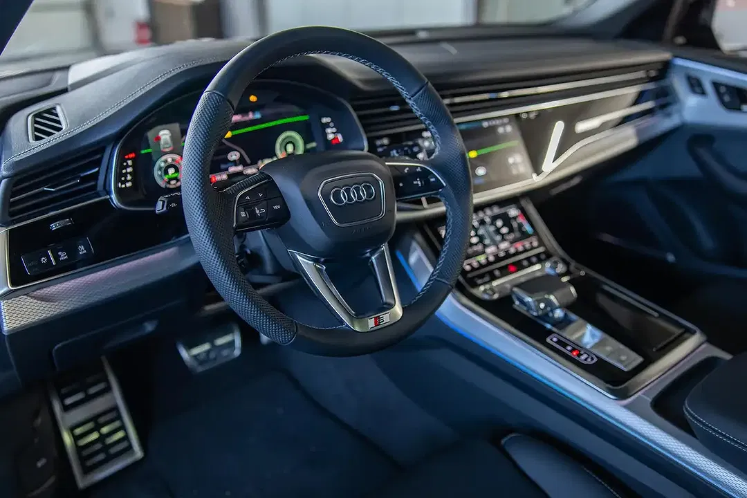 Audi Q8 - Thumbnail 14