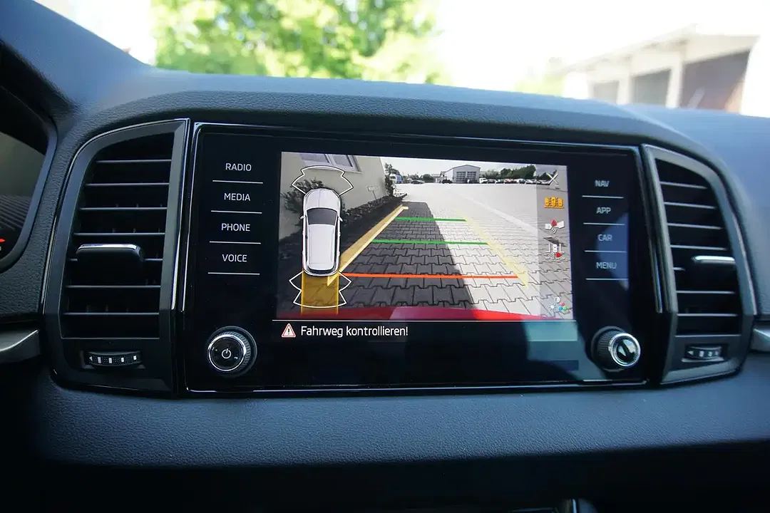 Skoda Karoq - Thumbnail 10