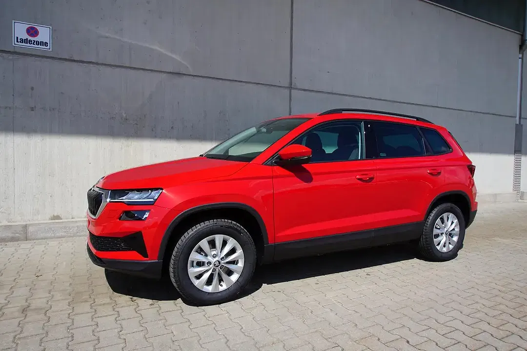 Skoda Karoq - Thumbnail 3