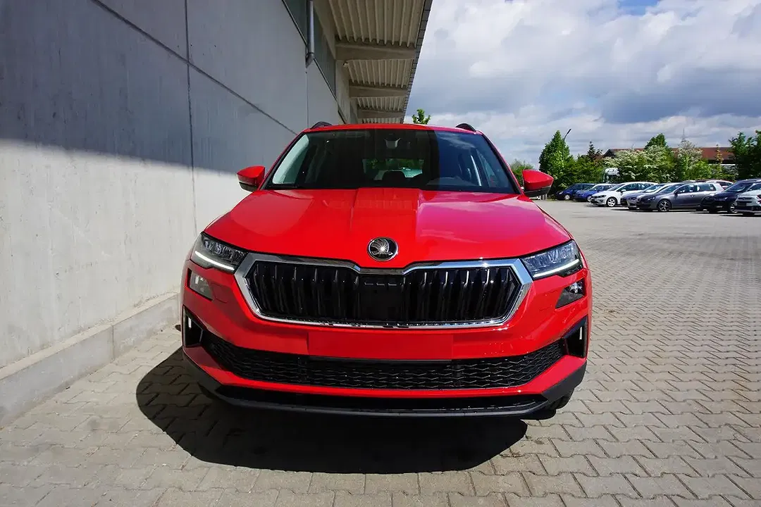 Skoda Karoq - Thumbnail 4